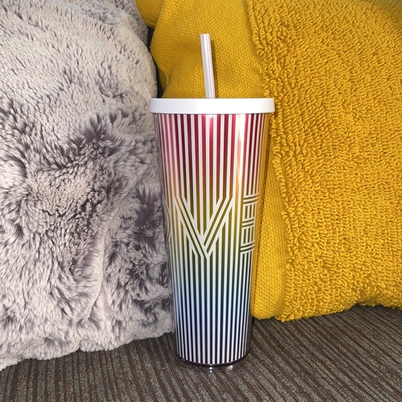 Starbucks Tumbler LOVE - Picture 5 of 15